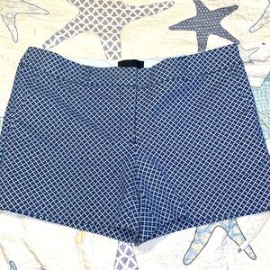 Cynthia Rowley blue printed chino shorts size 10